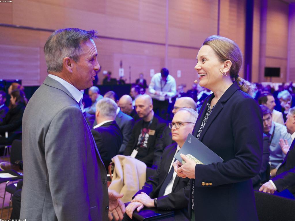 សហគមន៍និងព័ត៌មាន: ការយល់ដឹង និងការចូលរួមជាមួយសហគមន៍